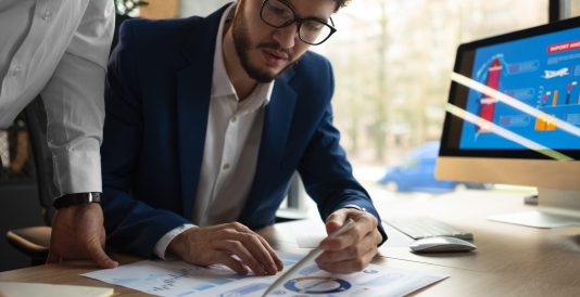 Inovação aberta com incentivos fiscais para conectar empresas e startups em projetos de PD&I.